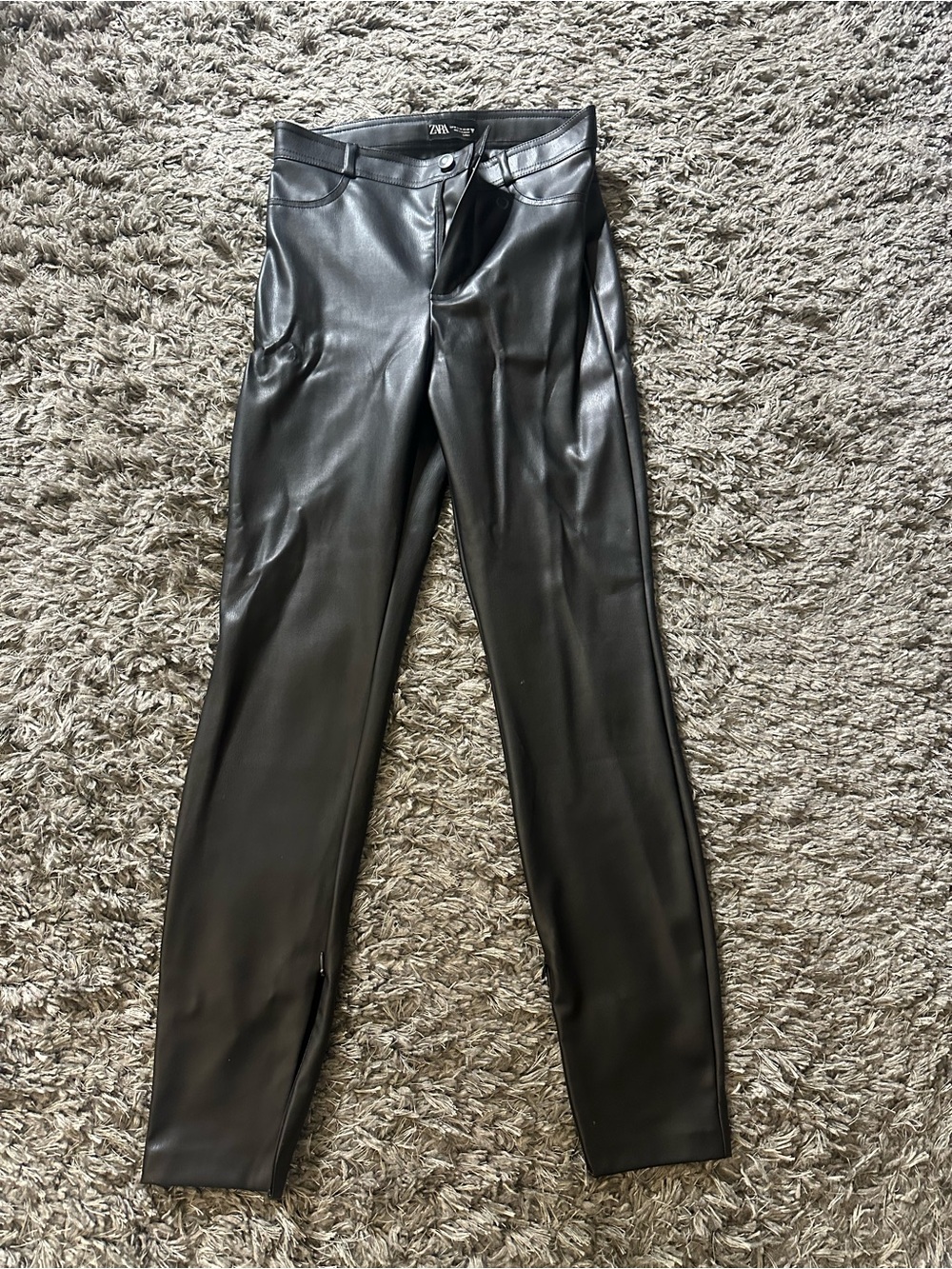Zara Black Faux Leather Skinny Leggings with zipper at the bottom of leg, size M